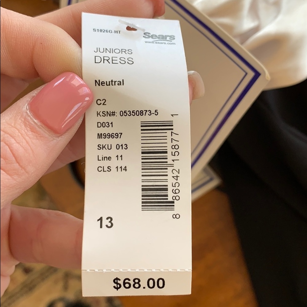 Dress - Picture 2 of 5